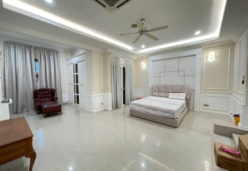 Corner 3 Storey Bungalow Kubah @ Bukit Jelutong