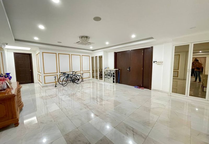 Corner 3 Storey Bungalow Kubah @ Bukit Jelutong