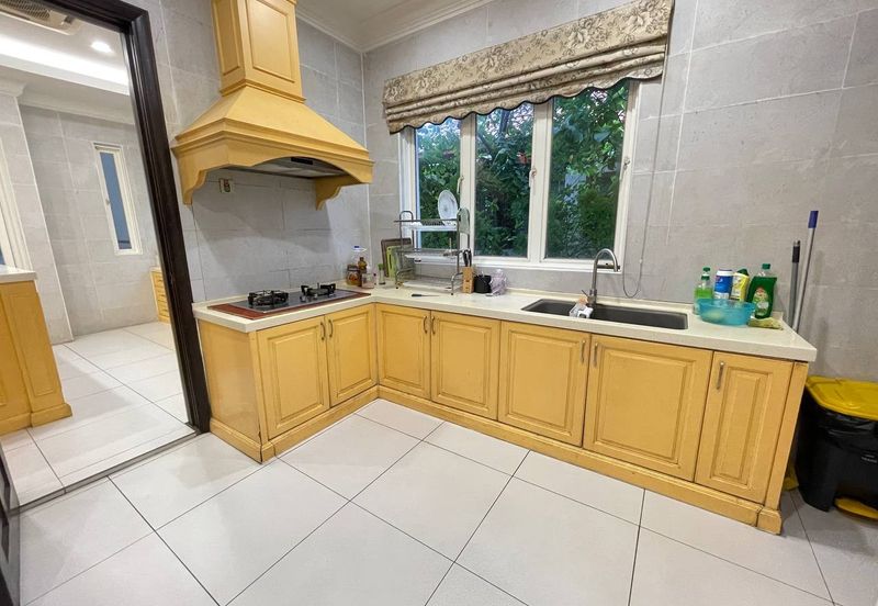 Corner 3 Storey Bungalow Kubah @ Bukit Jelutong