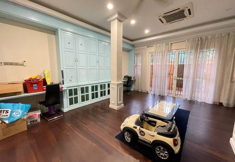 Corner 3 Storey Bungalow Kubah @ Bukit Jelutong