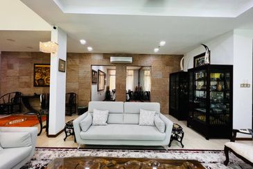 Luxurious Corner Bungalow in the Heart of Bukit Tunku (Kenny Hills)