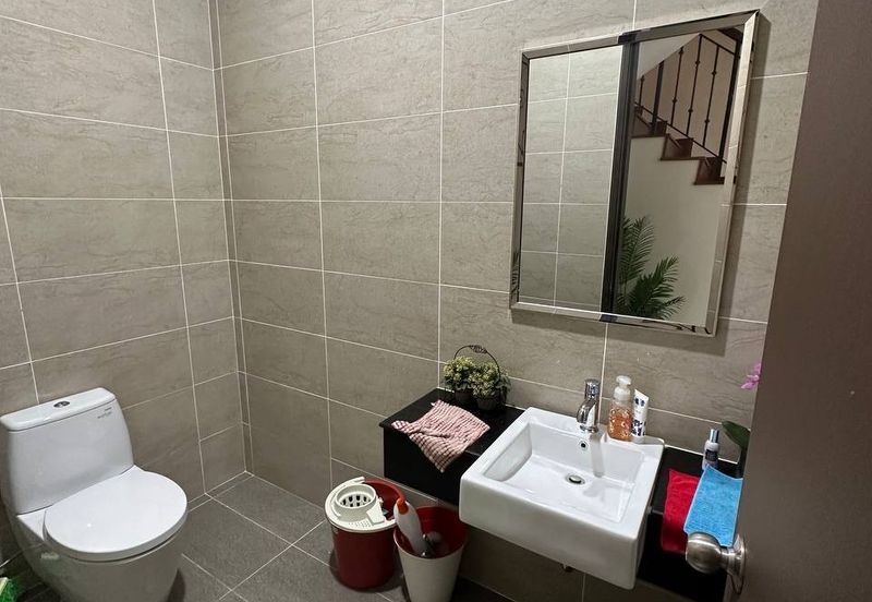 Charming Essex, Setia Eco Templer