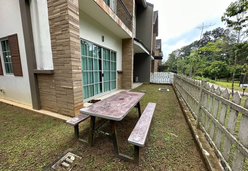 Charming Essex, Setia Eco Templer