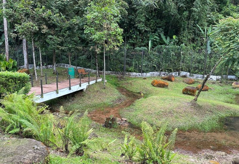 Charming Essex, Setia Eco Templer