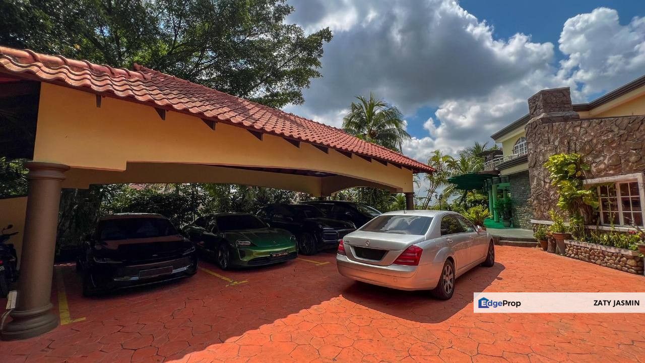 KGSAAS Seksyen 13 Shah Alam HUGE LAND of Double Storey Bungalow FOR SALE, Selangor, Shah Alam