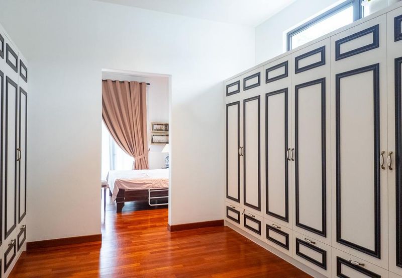 Perdana Lakeview East