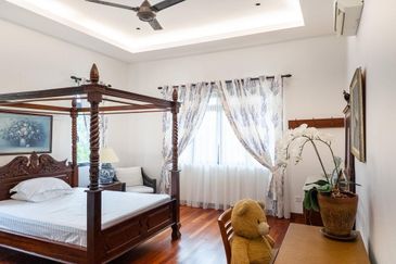 Perdana Lakeview East