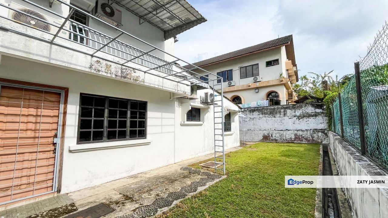 Bangsar an Exclusive Bungalow with Huge Land Area FOR SALE, Kuala Lumpur, Bangsar