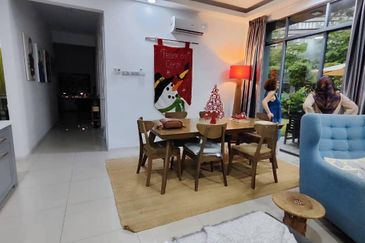 Perdana Lakeview East