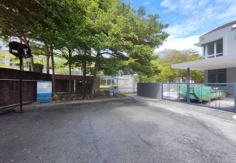 Perdana Lakeview East