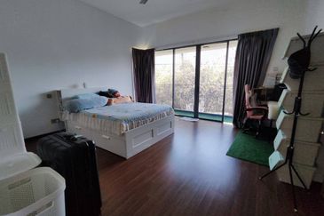 Perdana Lakeview East