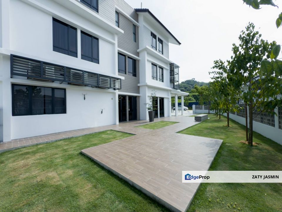 BRAND NEW! Gombak Heights Batu Caves 3 Storey Bungalow FOR SALE, Selangor, Gombak