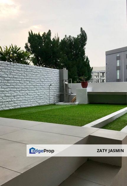 Dataran Ukay Ampang, Nice & The Cheapest 3 Storey Terrace FOR SALE, Selangor, Ampang