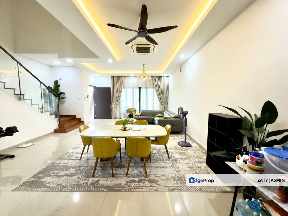 Temasya Legasi, Glenmarie Shah Alam FACING OPEN Double Storey Superlink Terrace FOR SALE, Selangor, Glenmarie