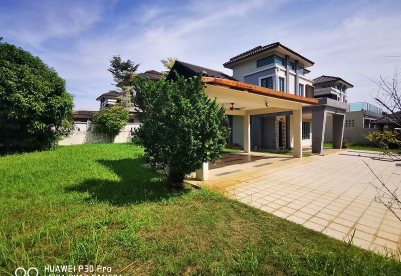 Perdana College Heights