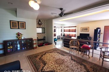 Perdana College Heights