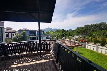 Perdana College Heights