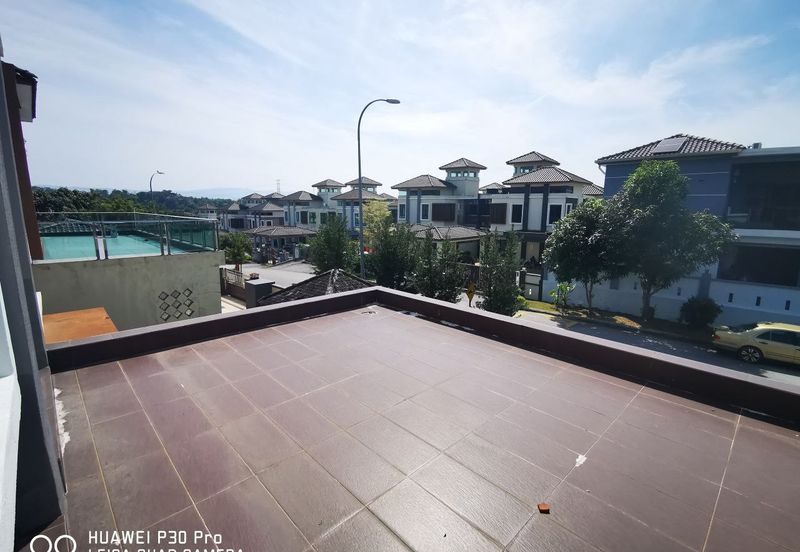 Perdana College Heights