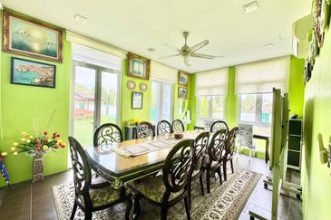 Titian, Bukit Jelutong