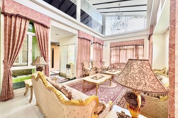 Titian, Bukit Jelutong