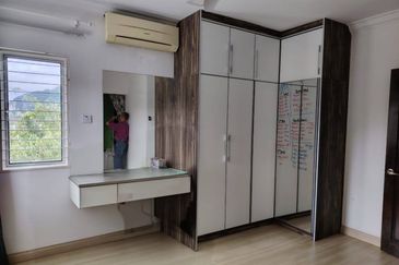 Taman Pinggiran Batu Caves