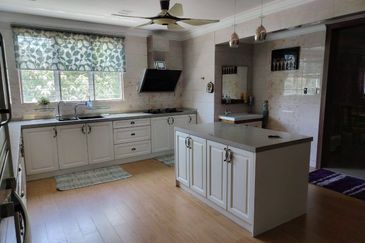 Taman Pinggiran Batu Caves