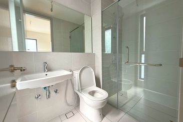 East 57 (Residensi Laman Timur)