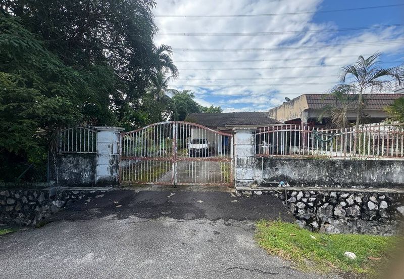 CORNER LOT Single Storey Terrace, Taman Kok Doh KL For Sale