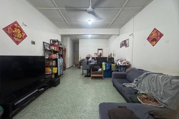 CORNER LOT Single Storey Terrace, Taman Kok Doh KL For Sale