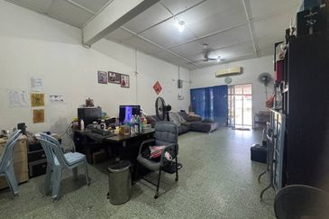 CORNER LOT Single Storey Terrace, Taman Kok Doh KL For Sale