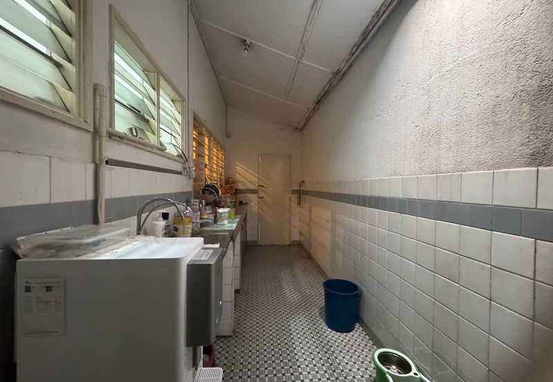 CORNER LOT Single Storey Terrace, Taman Kok Doh KL For Sale