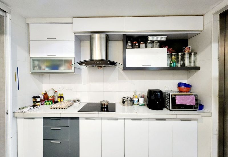 USJ Avenue @ USJ Heights