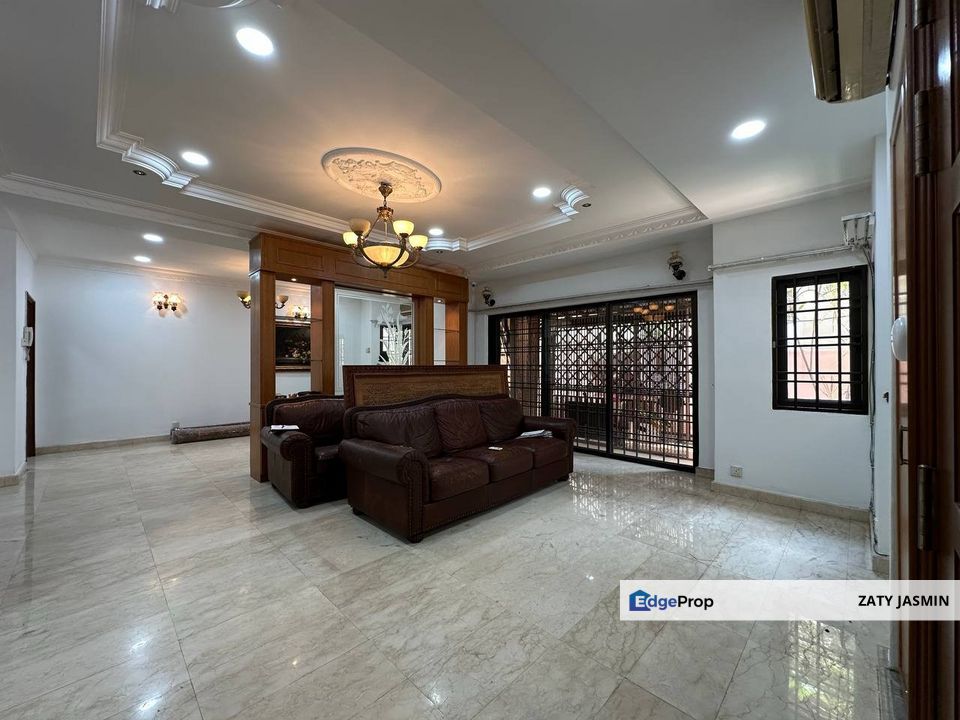 Facing Open! Two Storey Semi-Detached House, USJ 17, Subang Jaya For Sale, Selangor, USJ
