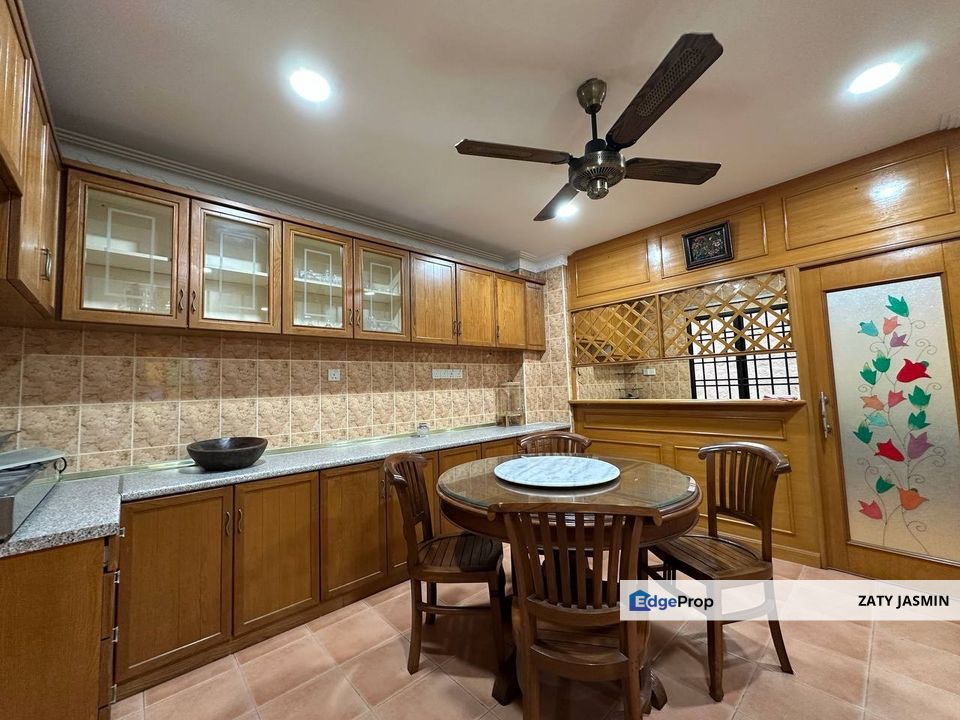 Facing Open! Two Storey Semi-Detached House, USJ 17, Subang Jaya For Sale, Selangor, USJ