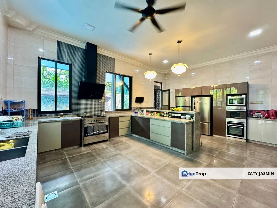 Glenhill Saujana, Persiaran Golf, Shah Alam Modern 3 Storey Bungalow For Sale, Selangor, Saujana 