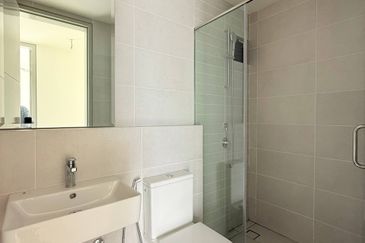 East 57 (Residensi Laman Timur)