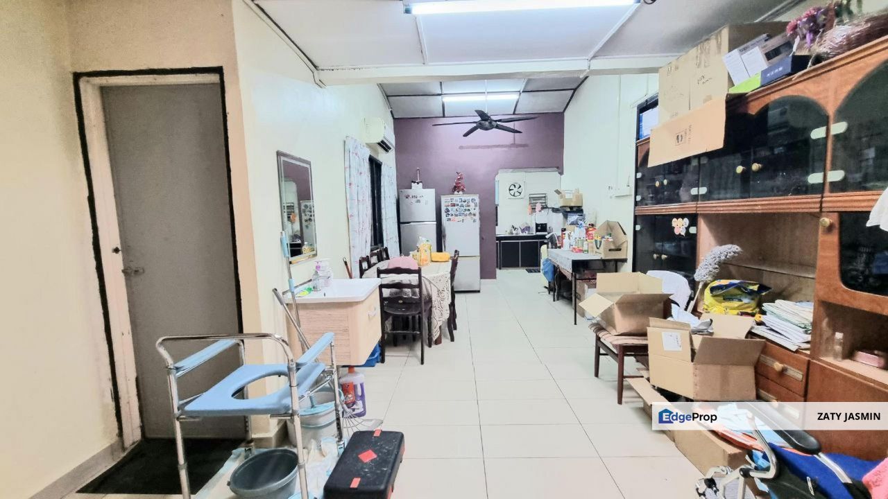 Semi D Seksyen 3 Petaling Jaya (Near Jalan Othman) For Sale, Selangor, Petaling Jaya