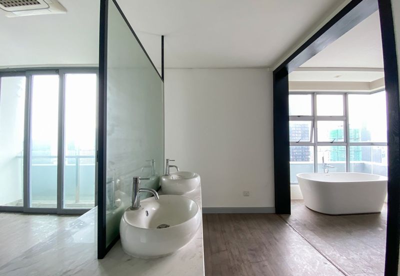 Suasana Bukit Ceylon