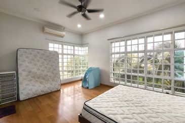 Avenue 4 Lake Valley