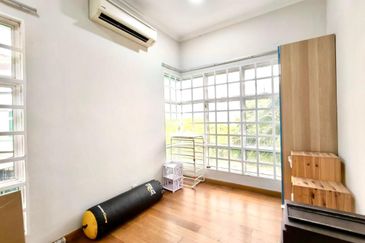 Avenue 4 Lake Valley