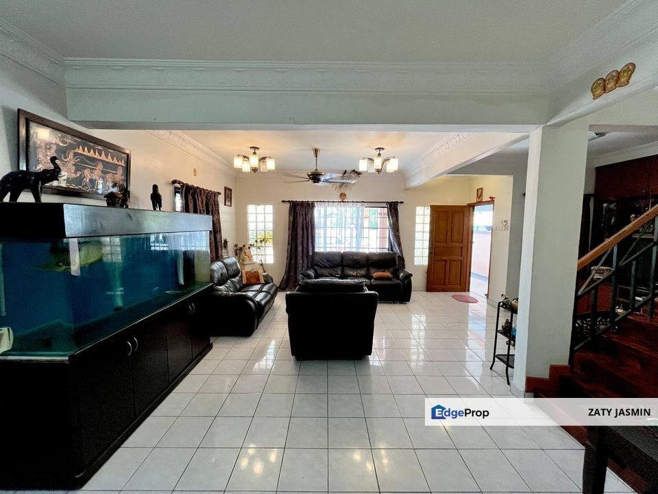 End Lot Terrace (Facing Open) in Rimba Riang Seksyen 9 Kota Damansara For Sale, Selangor, Kota Damansara