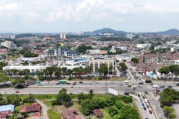 Facing Main Road! 5 Storey Commercial Building Bandar Bukit Baru Melaka 