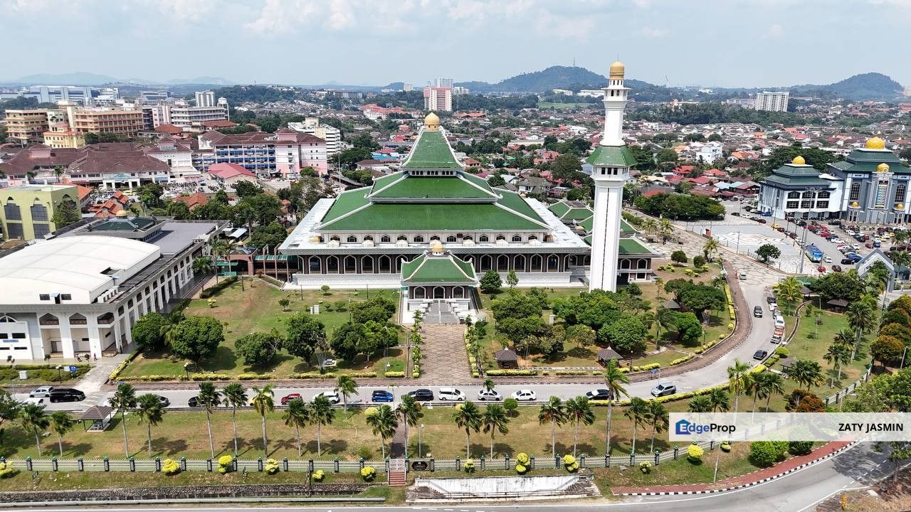 Facing Main Road! 5 Storey Commercial Building Bandar Bukit Baru Melaka , Melaka, Melaka Tengah