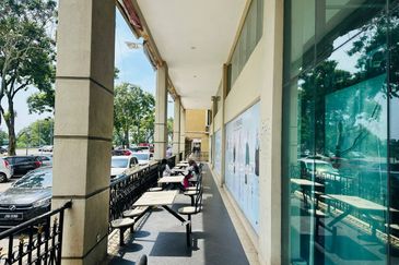 Facing Main Road! 5 Storey Commercial Building Bandar Bukit Baru Melaka 