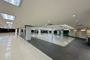 Facing Main Road! 5 Storey Commercial Building Bandar Bukit Baru Melaka 