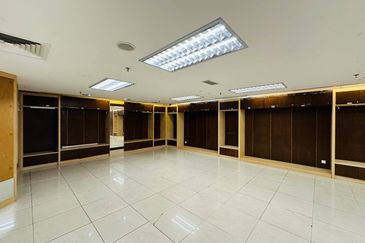 Facing Main Road! 5 Storey Commercial Building Bandar Bukit Baru Melaka 