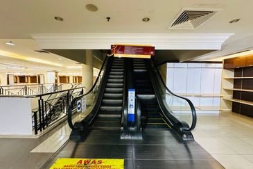 Facing Main Road! 5 Storey Commercial Building Bandar Bukit Baru Melaka 