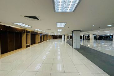 Facing Main Road! 5 Storey Commercial Building Bandar Bukit Baru Melaka 