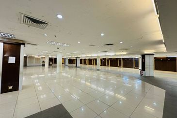 Facing Main Road! 5 Storey Commercial Building Bandar Bukit Baru Melaka 