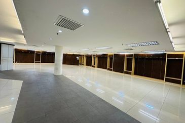 Facing Main Road! 5 Storey Commercial Building Bandar Bukit Baru Melaka 